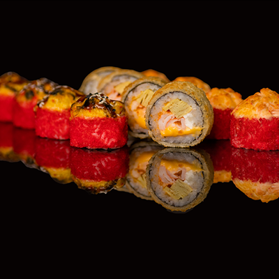 Сет роллов Горячий в SUSHIлка по цене 2539 ₽