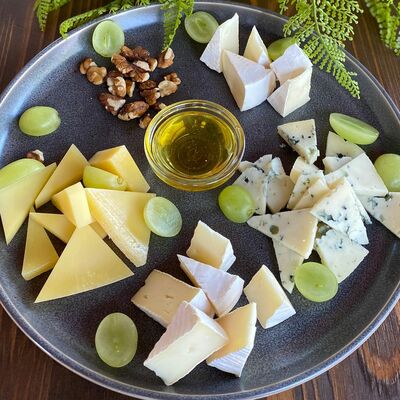 Сырная тарелка в Гастробар DOM по цене 550