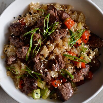 Рис с говядиной в Нами по цене 925 ₽