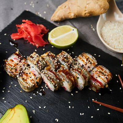 Жареный ролл с креветкой в Тайфун по цене 299