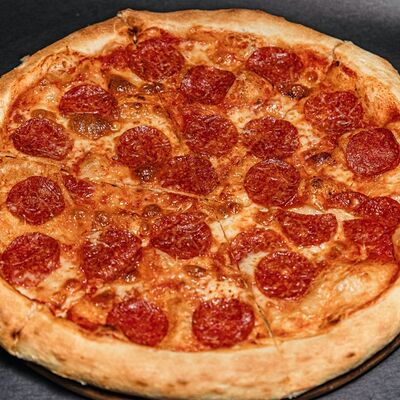 Пицца Пепперони в Рога Лося по цене 550 ₽