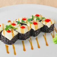 Блэк Кани в Луиджи & Тосё