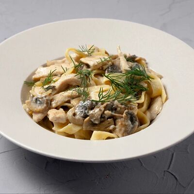Паста с курицей и грибами в Take IT EasyCentre по цене 450 ₽