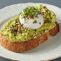 Авокадо-тост в Blanche