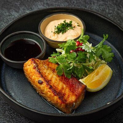 Стейк из осетра Калуга в Fish Point по цене 3900 ₽