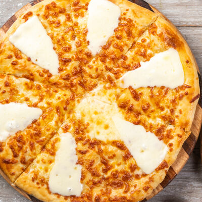 Королевский хачапури в Грузинское кафе Ван Гоги по цене 750 ₽