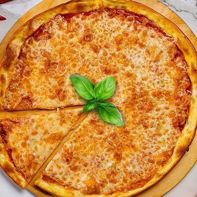 Пицца Маргарита в Кухня для друзей по цене 599 ₽