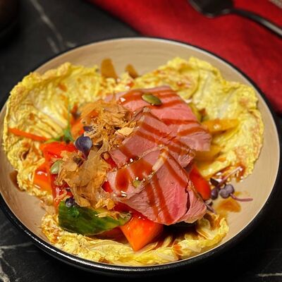 Май-Тай с говяжьим ростбифом в Kirova street по цене 330 ₽