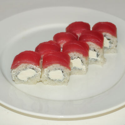 Ролл Филадельфия с тунцом в Гиро-пицца по цене 320 ₽