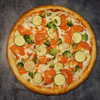 Пицца Вегетарианская в Like pizza & sushi по цене 395 ₽