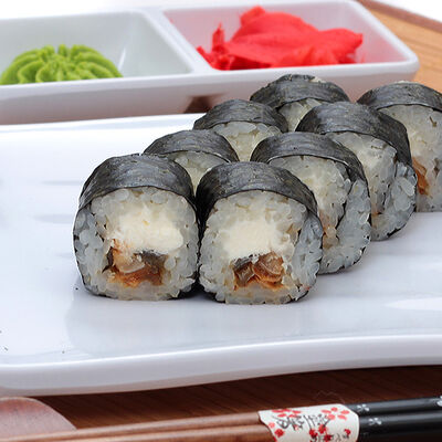 Ролл Сливочный угорьв Sushiwoker по цене 349 ₽