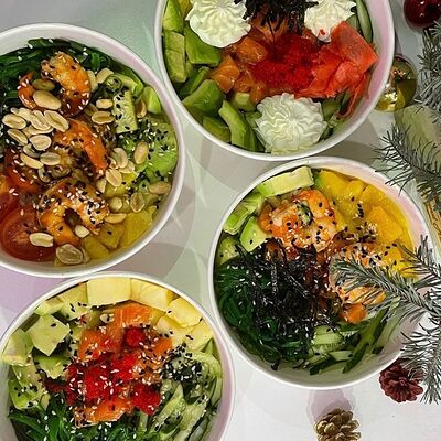 Новогодний сет в Pokemania по цене 3699 ₽