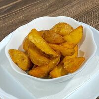 Картофель по-деревенски в Шашлычная угли