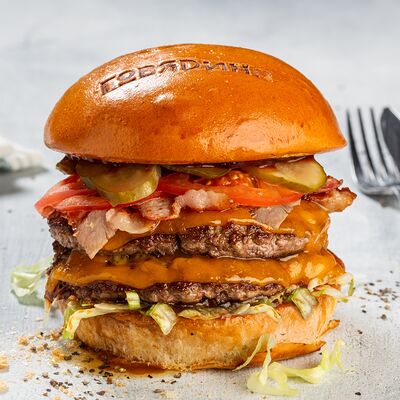 Фирменный бургер в Говяdина по цене 1050 ₽