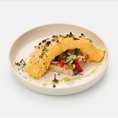 Тартин с омлетом и печеным перцем в Маргаретти по цене 1020 ₽