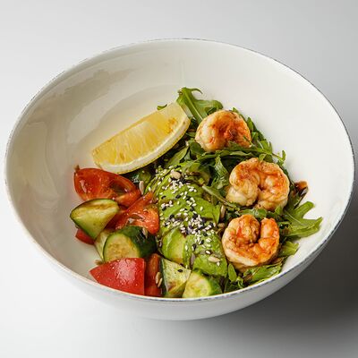 Салат рукола с креветкамив Avo kitchen & bar по цене 900 ₽