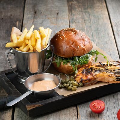 King Prawns Burger в Ellips по цене 1280 ₽