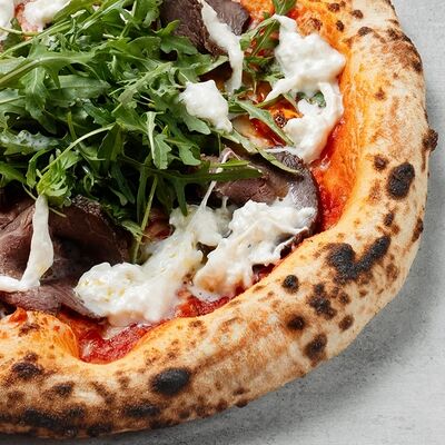 Пицца Ростбиф со страчателлой в Brooklyn Pizza по цене 875 ₽