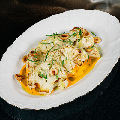 Цветная капуста с соусом беарнез в Гвидон по цене 850 ₽