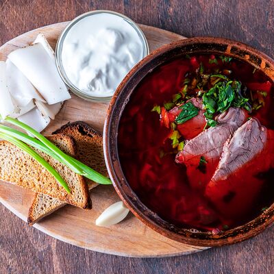 Борщ с говядиной в Форест по цене 530 ₽