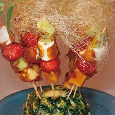 Фруктовый букет под карамелью в Золотая панда по цене 1862 ₽