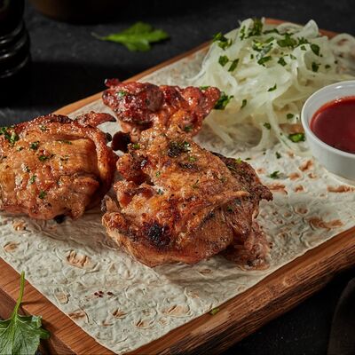 Шашлык из курицы в #наУГЛЯХ по цене 550 ₽