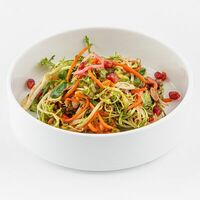 Салат с курицей по-пекински в Mkitchen