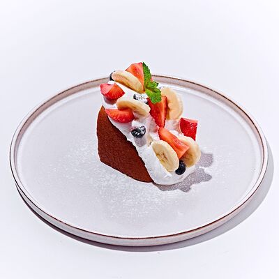 Чизкейк кусочек Ягоды в Fluffy Fluffy по цене 658 ₽