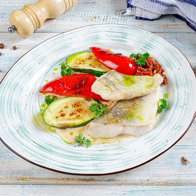 Филе судака на овощной подушке в Термос по цене 1200 ₽