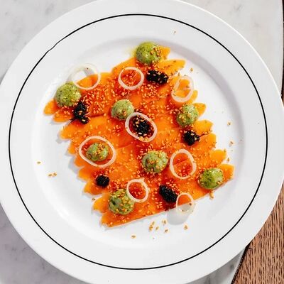 Лосось гравлакс с базиликовым айоли в Гент по цене 830 ₽