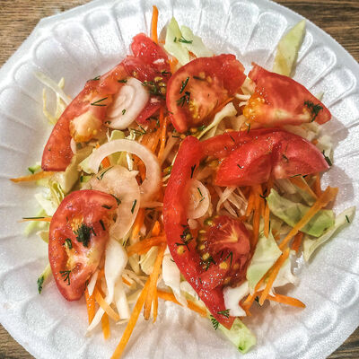 Салат из свежих овощей в Е!-Да! по цене 70 ₽