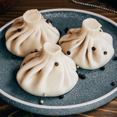 Хинкали со свининой и говядиной остренькие в ШАШЛЫК & BBQ по цене 1290 ₽