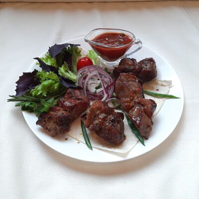 Шашлык из cвинoй шеи в Шашлык Хаус по цене 690 ₽