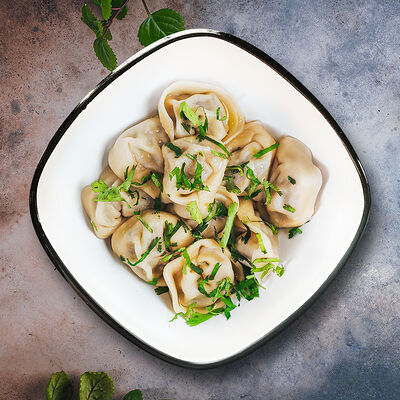 Пельмени Мамин сибиряк в Лепим и варим по цене 589 ₽