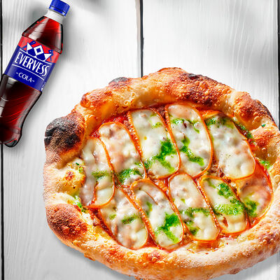 Пицца Сальсичча и Evervess Кола в Перчини по цене 600 ₽