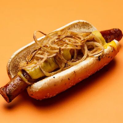 Хот-дог №1 в Папа Рядом Гриль-паб по цене 475 ₽