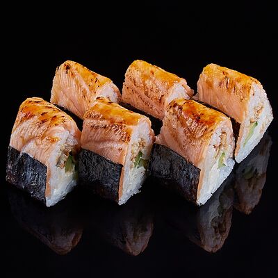 Роллы горячие Джомолунгма в Crazy Brothers по цене 640 ₽