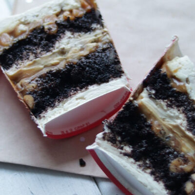 Торт в стакане Сникерс в МайПай по цене 400 ₽