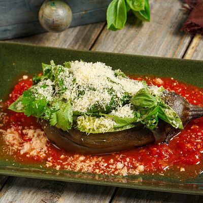 Баклажан Пармеджано в Море лосося по цене 1090 ₽