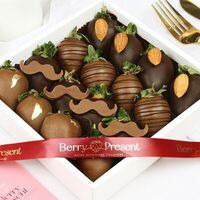 Набор клубники в шоколаде Усы 16-20 ягод в Berry Present