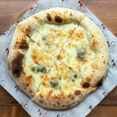 Четыре сырав Прошуттерия по цене 1210 ₽