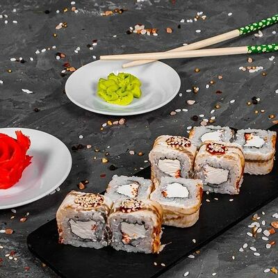 Филадельфия с угрем в Суши Пати по цене 750 ₽