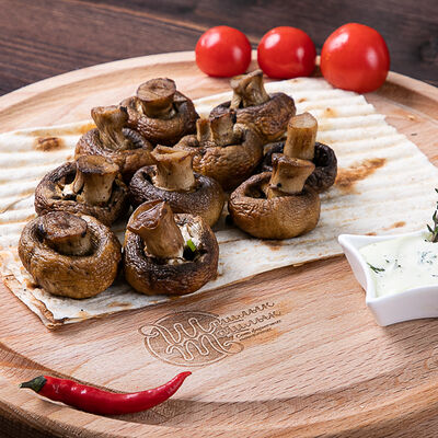 Шампиньоны на углях в Шашлык-Машлык по цене 480 ₽