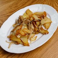 Картофель жареный с грибами в Лари