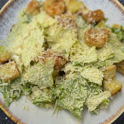 Салат Цезарь в Endorphin по цене 450 ₽