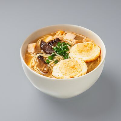 Рамен с курицей острый в Про 100 суши по цене 745 ₽