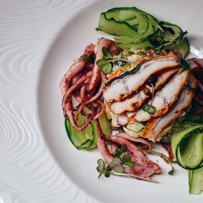 Оливье с копченым угрем в Лаверна по цене 890 ₽