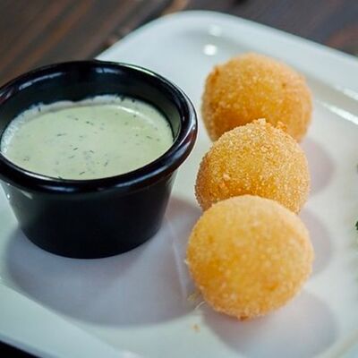 Сырные шарики в Рандеву по цене 450 ₽