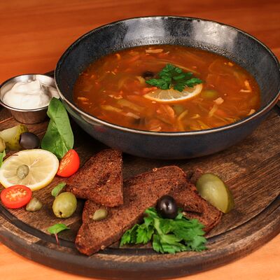 Солянка в Тот самый бар по цене 520 ₽