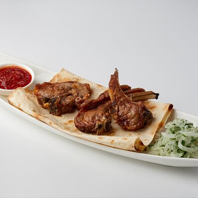 Шашлык из корейки ягненка в Кафе МилАриЯ по цене 1091 ₽